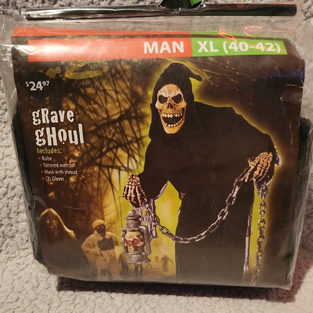 Grave Ghoul, New Men's,  Rare 2013 Halloween Costume, Sz XL